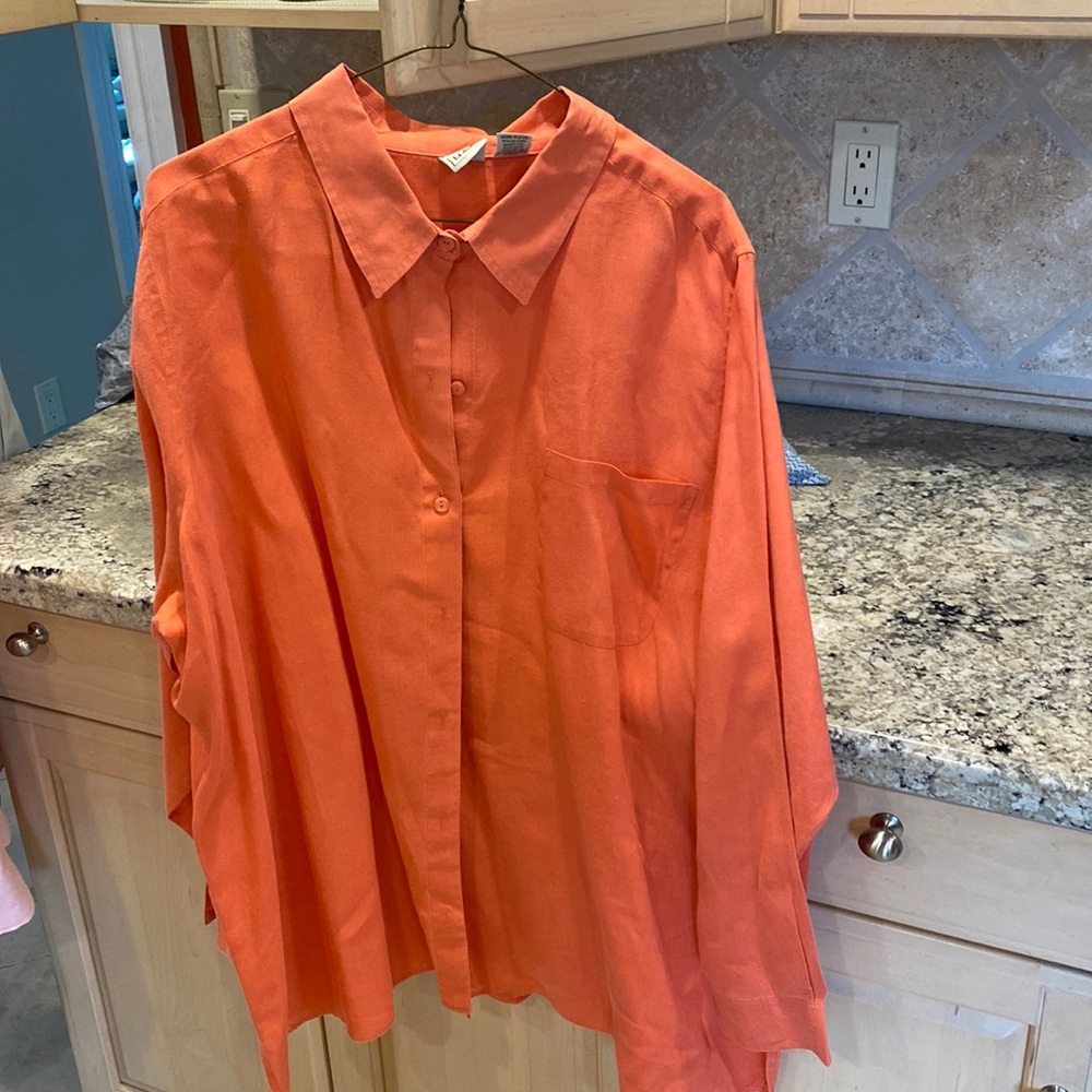 L. L. Bean 100%linen shrimp button-down blouse (3x)